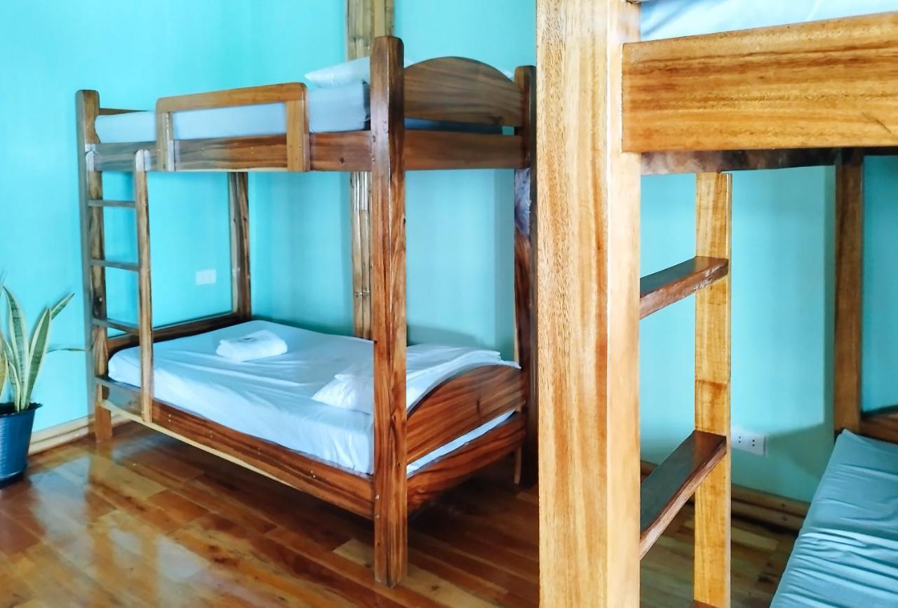 Casa Nena Hotel & Resort Iloilo By Reddoorz Guimbal المظهر الخارجي الصورة